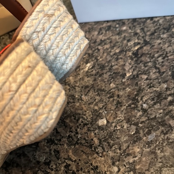 Kenneth Cole Reaction Red Orange rafia Wedge Espadrilles NIB 7.5 - Picture 9 of 11